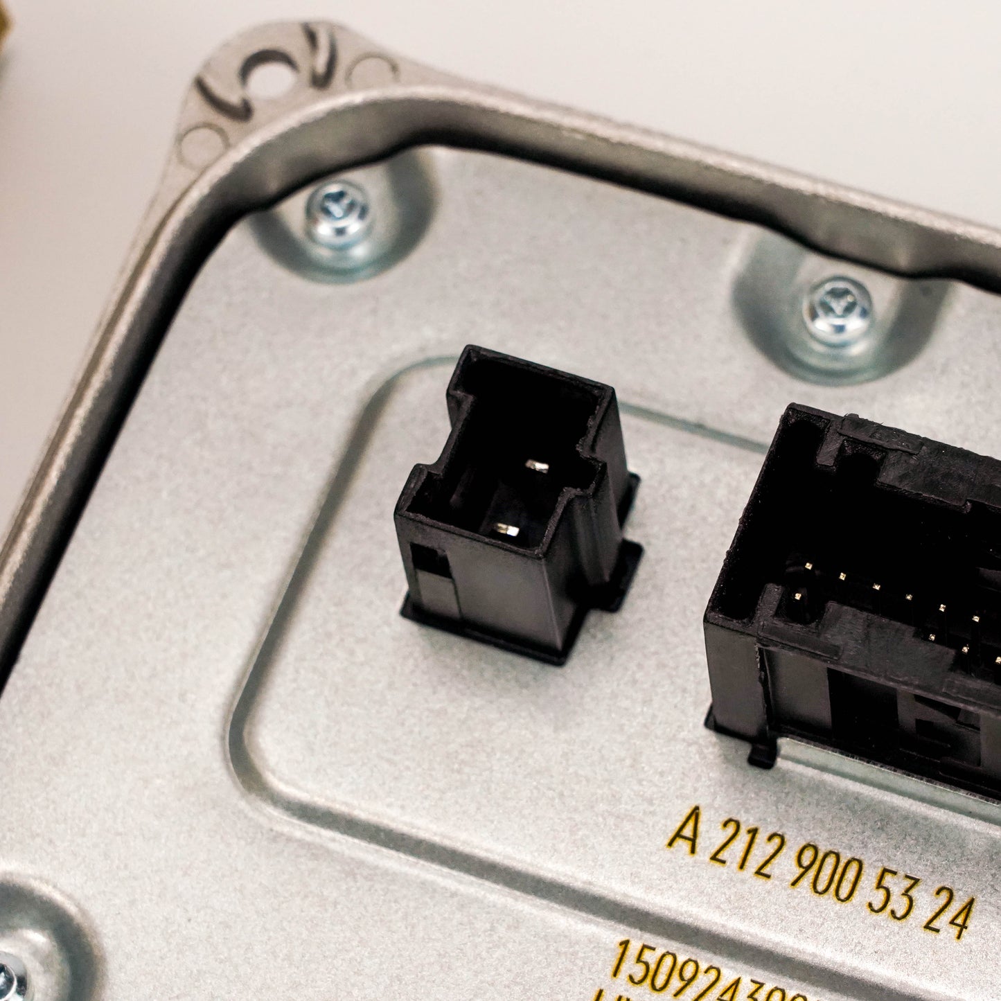 For Mercedes W212 E Class Replacement LED Ballast Control Unit A2129005324 Generic